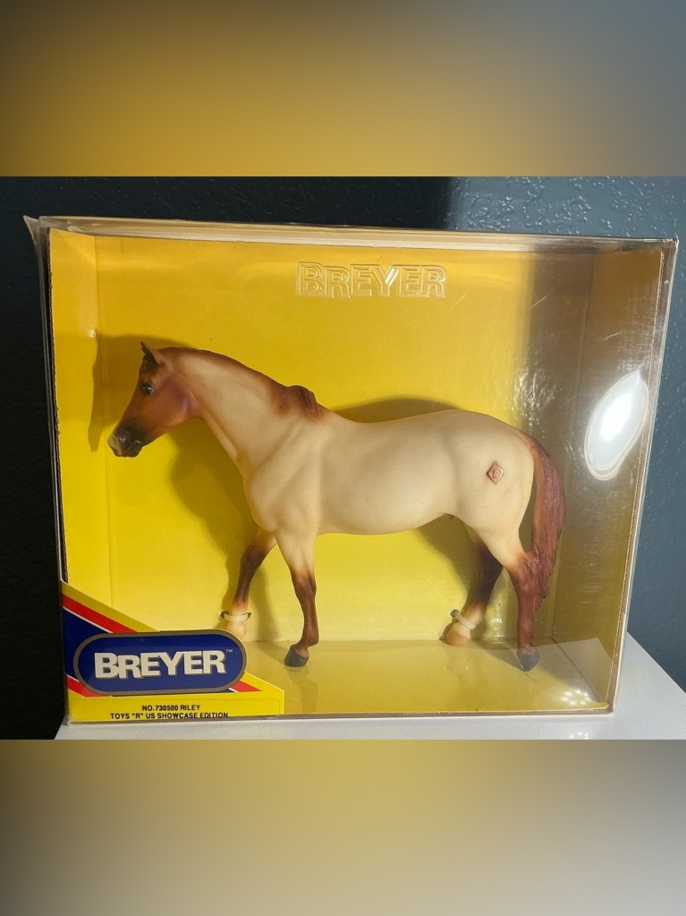 NIB Breyer Horse Riley 730500 Toys R Us Limited Showcase Edition 01266 of 10,000